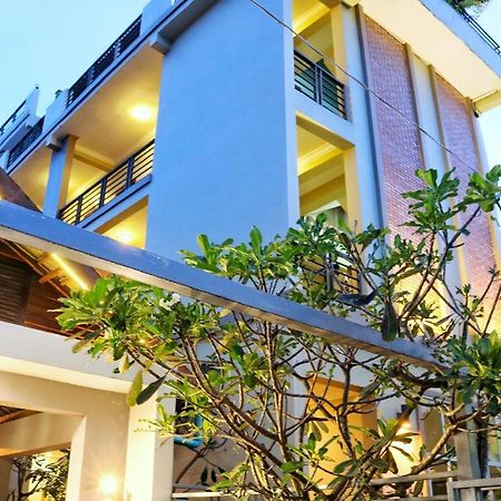 Neakru Guesthouse And Restaurant Kampot Eksteriør billede