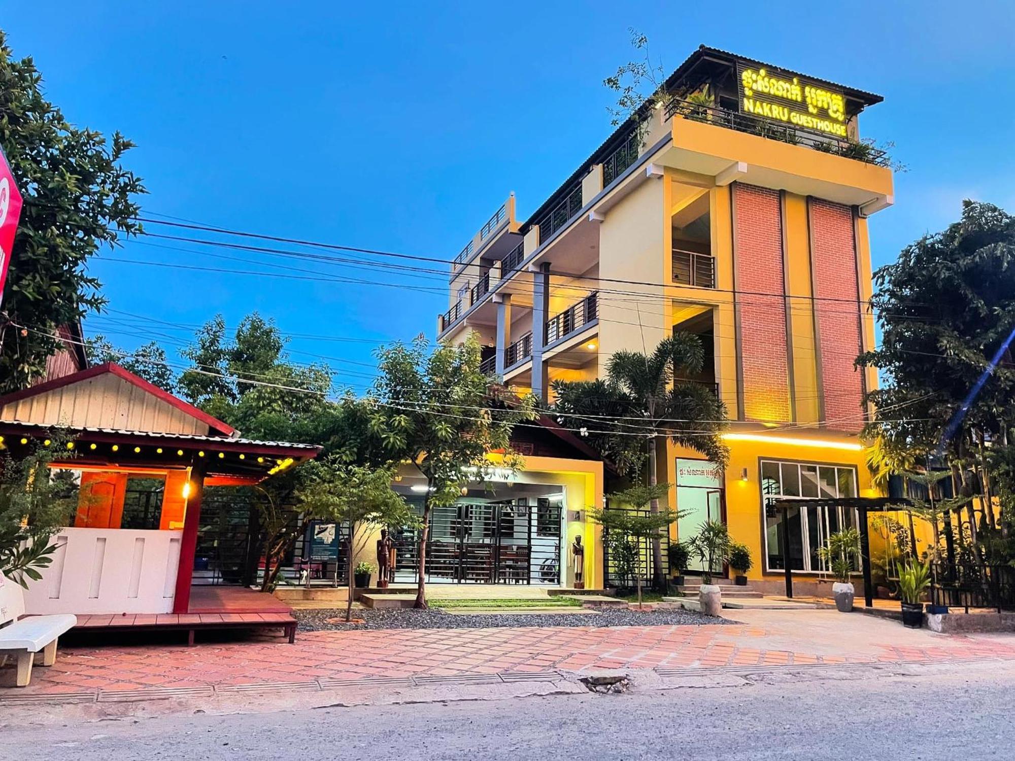 Neakru Guesthouse And Restaurant Kampot Eksteriør billede