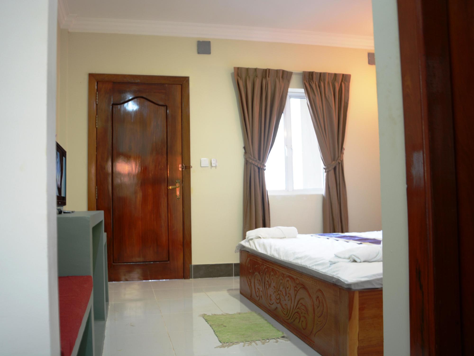 Neakru Guesthouse And Restaurant Kampot Eksteriør billede
