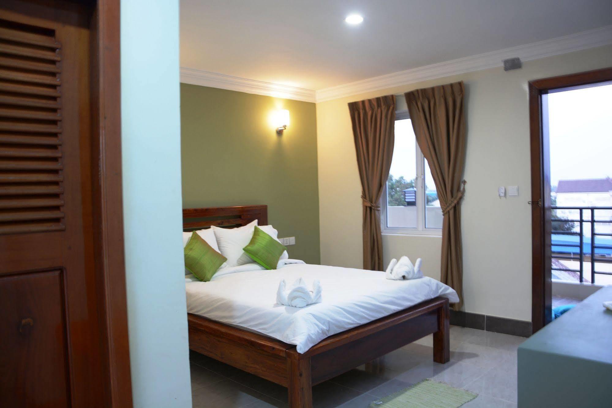 Neakru Guesthouse And Restaurant Kampot Eksteriør billede