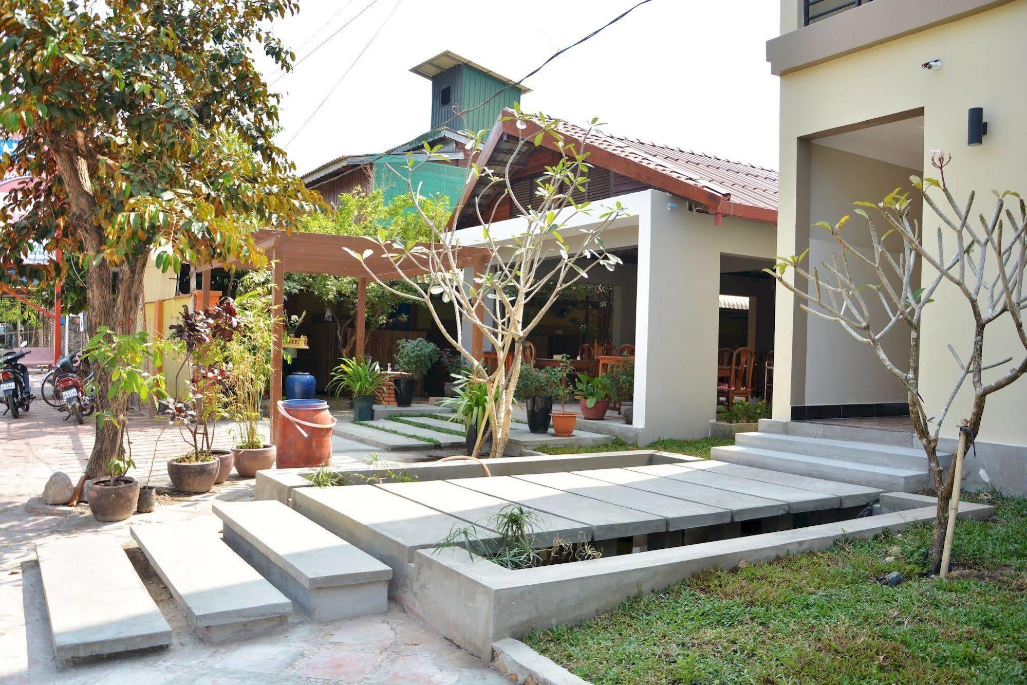 Neakru Guesthouse And Restaurant Kampot Eksteriør billede