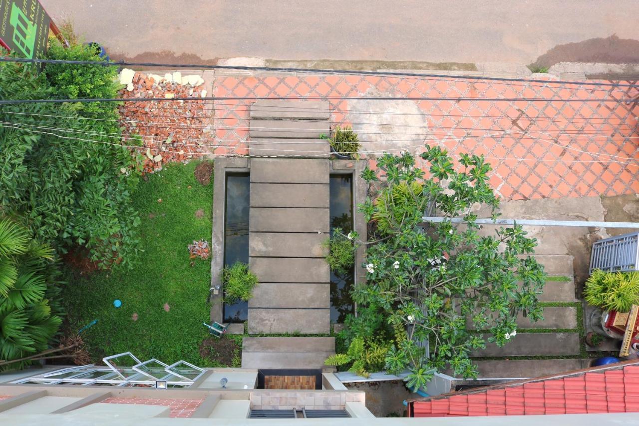 Neakru Guesthouse And Restaurant Kampot Eksteriør billede